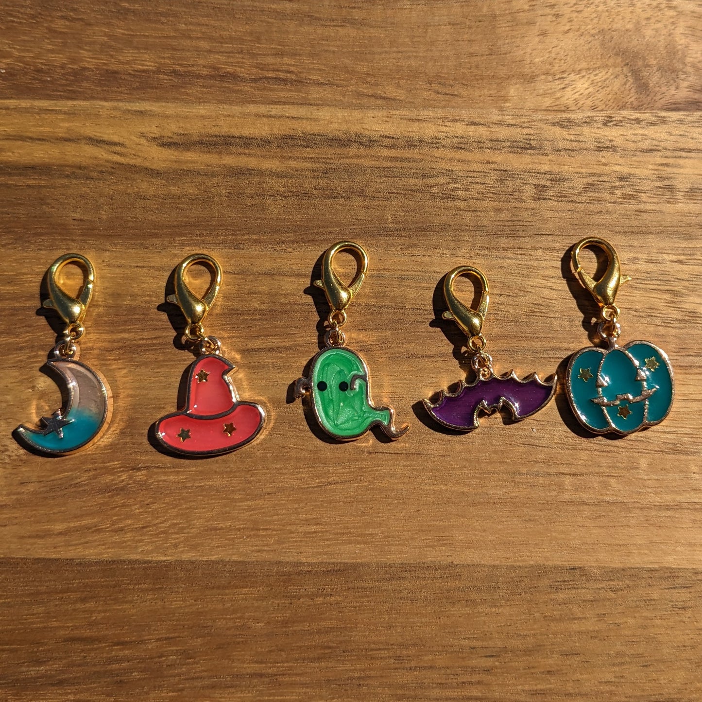 Enamel Spoopy Pastel Row and Stitch Markers