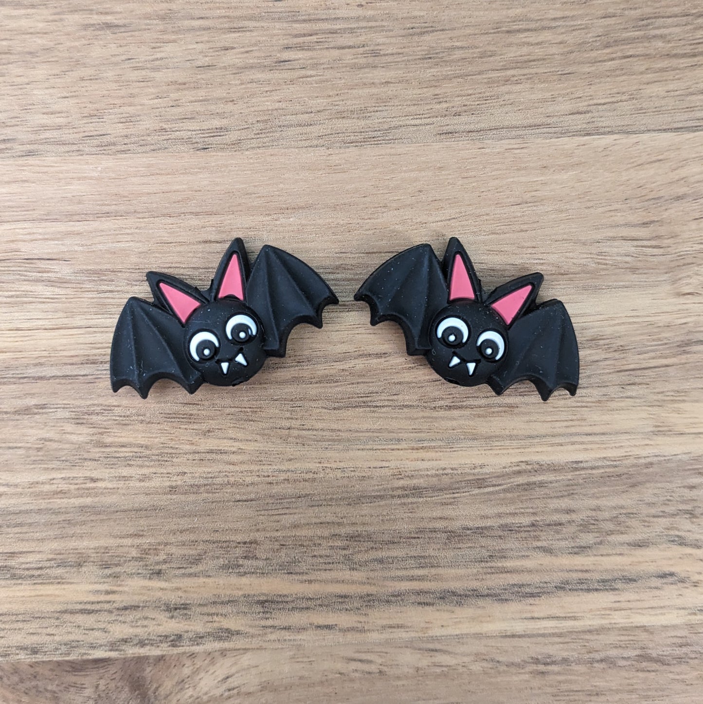 It's Frickin' Bats Needle Stoppers