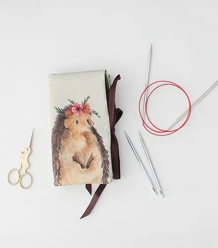 Blue Rabbit House - Nikki the Hedgehog - Interchangeable Needle Case
