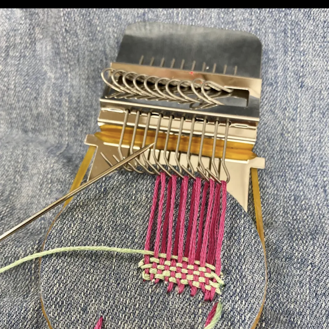 Speedweve Style Mending Loom (10 Hooks)