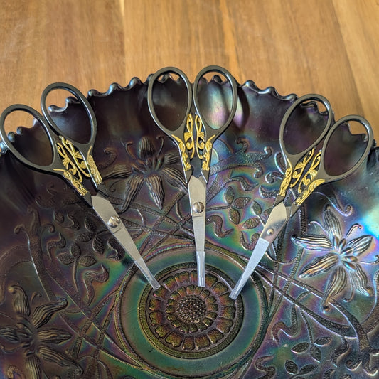 Vintage Style Black and Gold Scissors